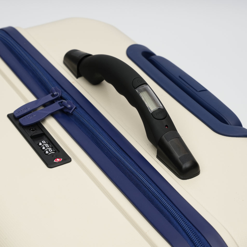 3-Piece Luggage Set with integrated luggage scale and USB port